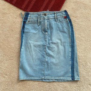 BCBGMAXAZRIA Jeans 0 Denim Pencil Skirt Unlined Stripe Like Side Accents